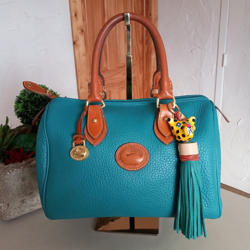 Dooney & Bourke, R28  1980's Boston Bag, Pre-Date Tag.